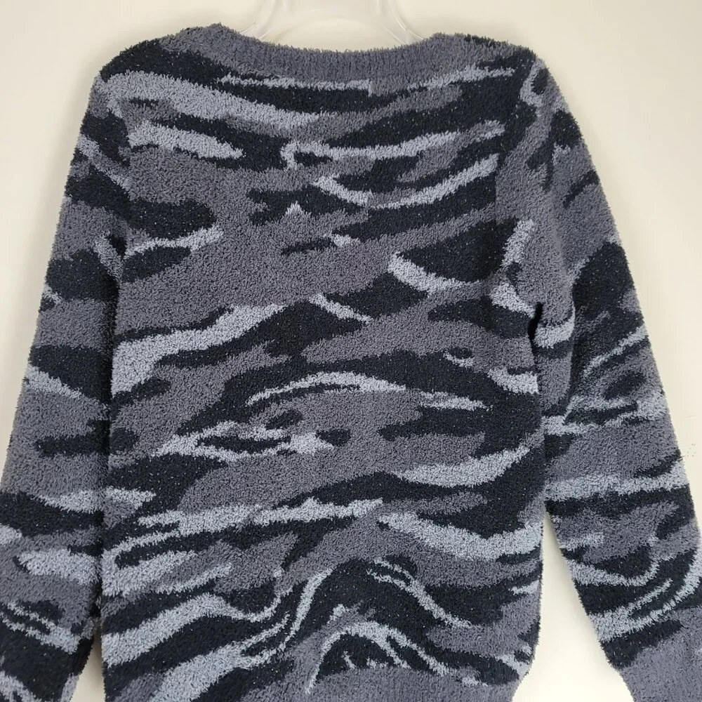 Barefoot Dreams CozyChic Seaside Crew Camo Sweater Carbon Size M